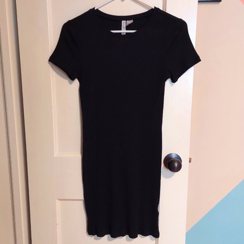 H&M Black Ribbed Dress
